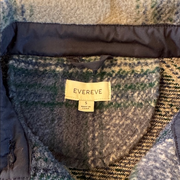Evereve | Raye Plaid Shacket Jacket in Blue Plaid Size S - Picture 3 of 7